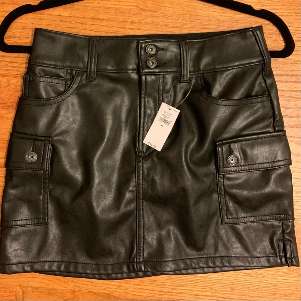 GAP Kid’s Black Faux Leather Skirt with Pockets